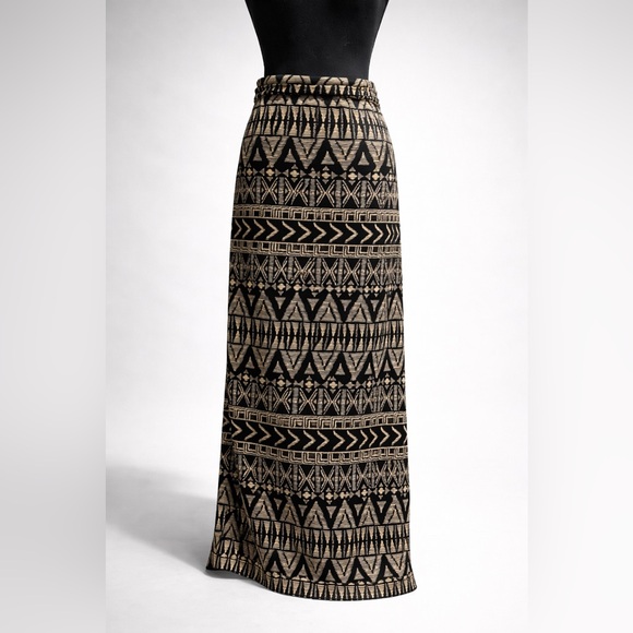Lysse Loo Geometric Tribal Maxi Skirt Size Small - Picture 3 of 4